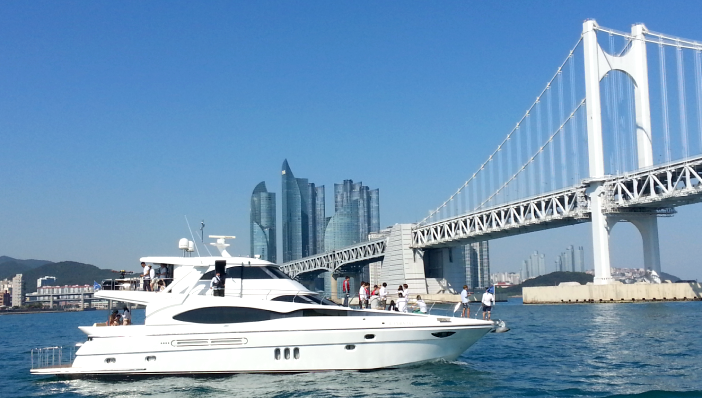 Busan - Meetings by the Sea - Yacht B Busan - Meetings by the Sea - Yacht B