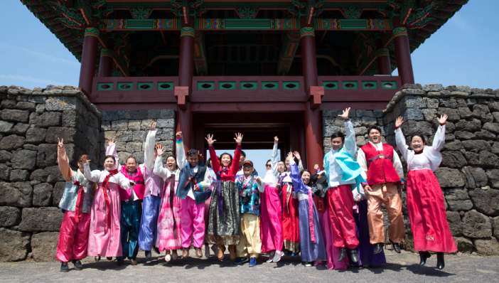 Jeju - Teambuilding and Island Culture Folk Village Fun Jeju - Teambuilding and Island Culture Folk Village Fun